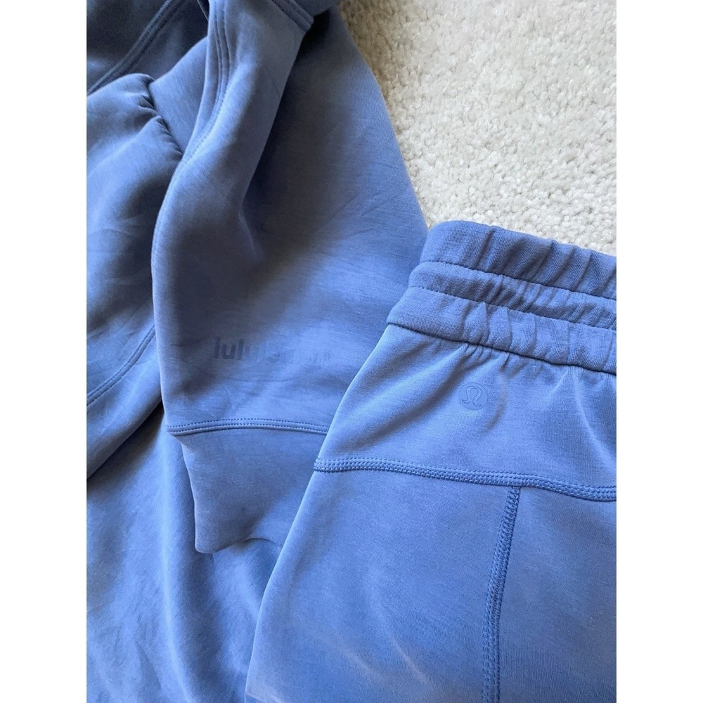 lululemon Matching Size 4 Set- Softstreme Crewneck Top & High Rise Shorts Blue - Picture 2 of 10